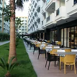 Riviera Palace